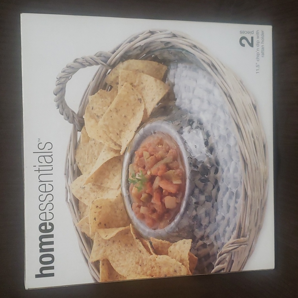 HomeEssentials Chip'n Dip platter and holder